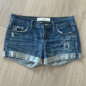 Abercrombie & Fitch size 25 denim shorts with floral embroidery detail